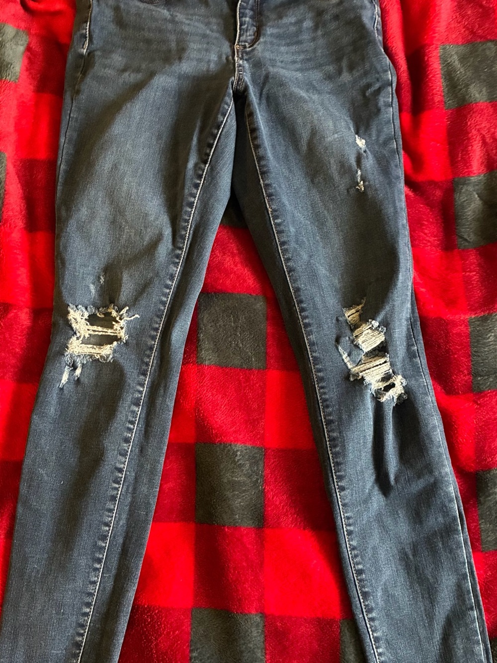 Universal Thread Dark Blue Distressed Skinny Jeans